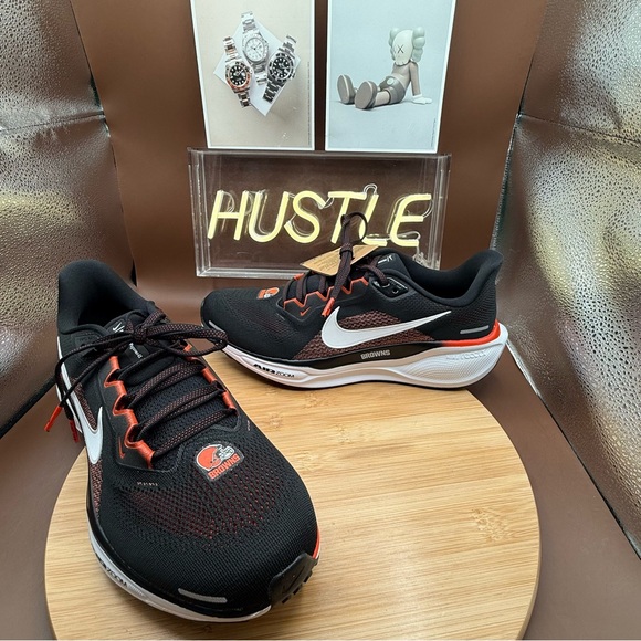Nike Air Zoom Pegasus 41 Cleveland Browns Black-White-Orange Sz 10 main image 6